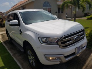 2017 Ford Everest