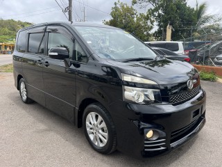 2013 Toyota Voxy Zs