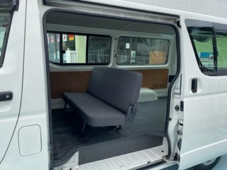 2010 Toyota HIACE VAN