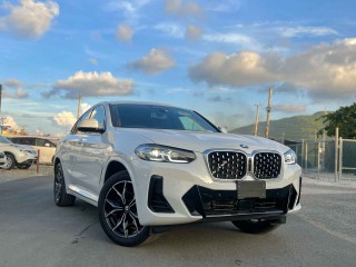 2022 BMW X4