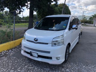 2009 Toyota Voxy for sale in Kingston / St. Andrew, Jamaica
