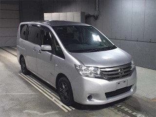 2013 Nissan Serena Hybrid for sale in Kingston / St. Andrew, Jamaica