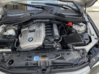 2006 BMW 523i