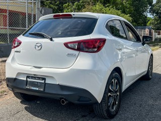 2017 Mazda Demio
$1,390,000