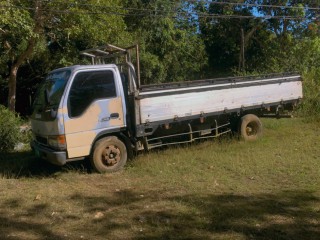 1999 Nissan Atlas
