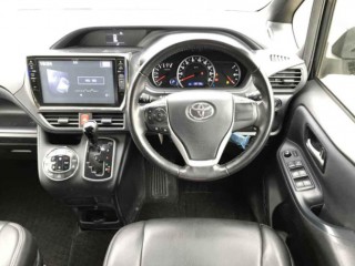 2014 Toyota Voxy for sale in St. Catherine, Jamaica