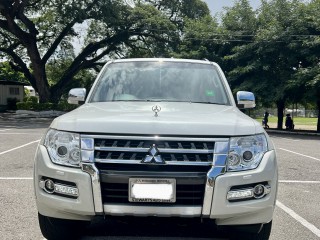 2018 Mitsubishi Pajero GLS