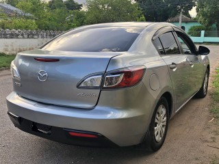 2011 Mazda Axela