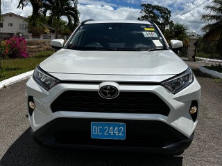 2021 Toyota RAV4 
$5,650,000