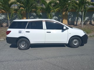 2013 Nissan Ad Wagon for sale in Kingston / St. Andrew, Jamaica