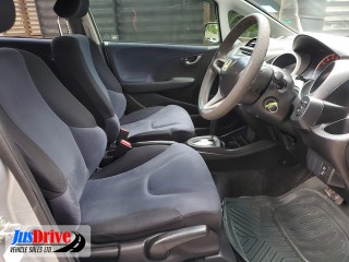 2010 Honda FIT