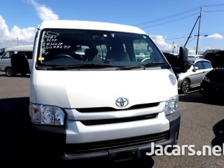 2015 Toyota Hiace