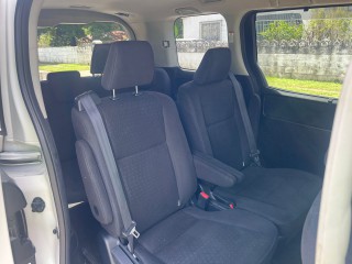 2015 Toyota Voxy for sale in Kingston / St. Andrew, Jamaica