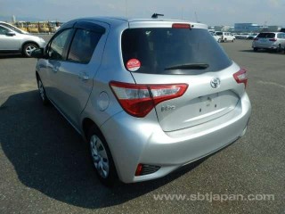 2017 Toyota Vitz