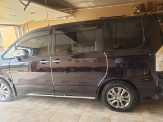 2012 Toyota Voxy for sale in Manchester, Jamaica