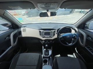 2016 Hyundai CRETA
$2,100,000