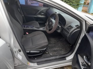 2010 Toyota Avensis wagon