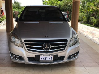 2012 Mercedes Benz R300 for sale in Kingston / St. Andrew, Jamaica