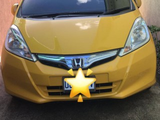 2011 Honda Fit Hybrid for sale in Kingston / St. Andrew, Jamaica