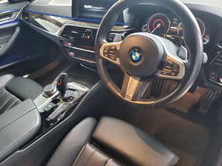 2018 BMW 5SERIES