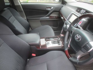 2011 Toyota Mark X 250G Package for sale in Kingston / St. Andrew, Jamaica