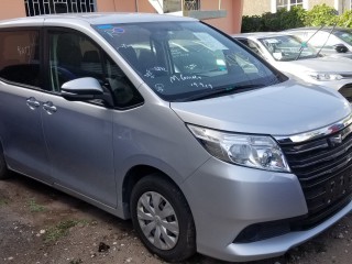 2015 Toyota Noah for sale in Kingston / St. Andrew, Jamaica