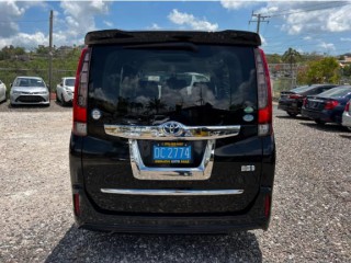 2015 Toyota Noah
$3,200,000