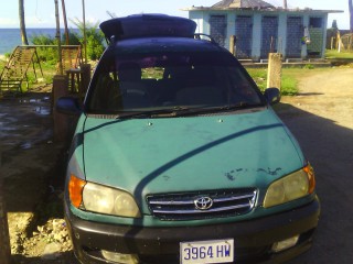 1999 Toyota Ipsum for sale in St. Mary, Jamaica