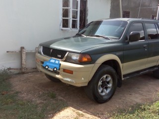 1997 Mitsubishi Montero Sport for sale in Clarendon, Jamaica