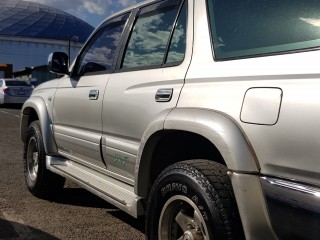 2000 Toyota Hilux Surf for sale in Kingston / St. Andrew, Jamaica