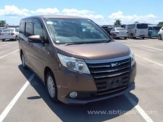 2014 Toyota Noah