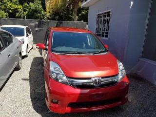 2012 Toyota Isis Platana for sale in Kingston / St. Andrew, Jamaica