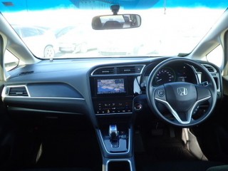 2016 Honda Fit Shuttle Hybrid