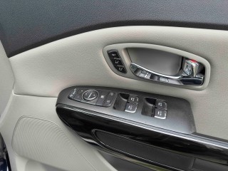 2019 Kia Grand Canival 
$3,600,000