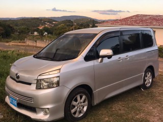 2010 Toyota Voxy for sale in Manchester, Jamaica