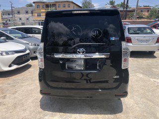 2012 Toyota Voxy ZS for sale in Manchester, Jamaica