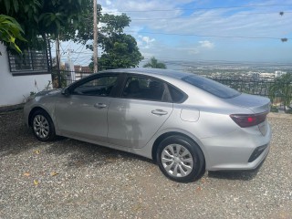 2019 Kia Cerato
$2,400,000