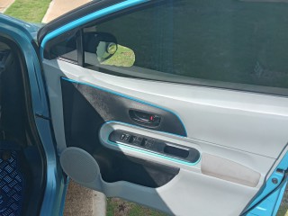 2013 Toyota Aqua