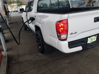 2017 Toyota Tacoma for sale in Kingston / St. Andrew, Jamaica
