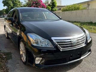 2012 Toyota Crown