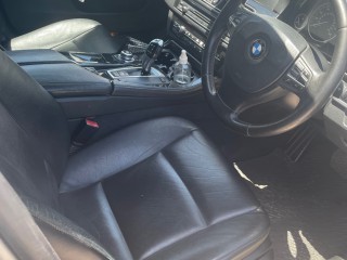 2011 BMW 528