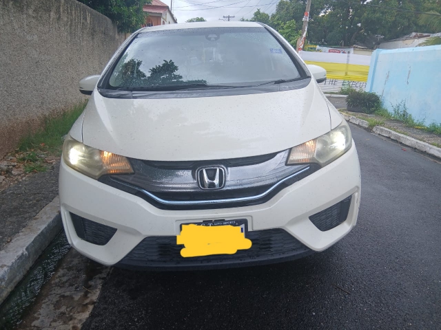 2014 Honda Fit for sale in Kingston / St. Andrew, Jamaica