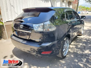 2004 Toyota Harrier