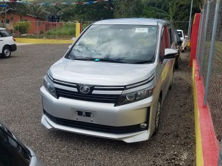 2014 Toyota voxy for sale in St. Elizabeth, Jamaica