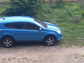 2017 Toyota Rav 4
$2,880,000
