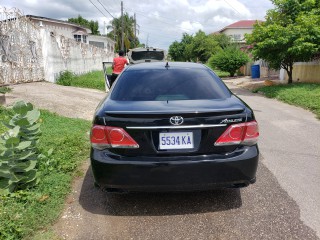 2012 Toyota Crown