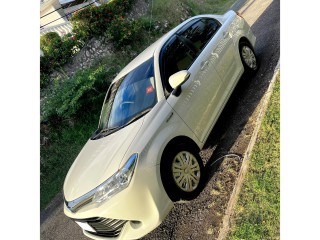 2017 Toyota Axio hydrid for sale in Kingston / St. Andrew, Jamaica