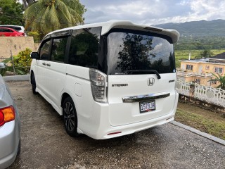 2014 Honda Step Wagon Spada