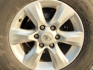 2013 Toyota PRADO DIESEL
$4,290,000