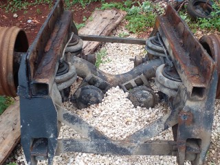 2010 Volvo Mack Truck Drop Axle